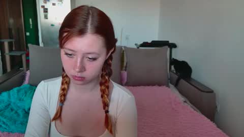 Snapshot of vasilisa_lik chatting on October 2025 04:34:01 AM Vasilisa lik online show from October 2025 04:34:01 AM