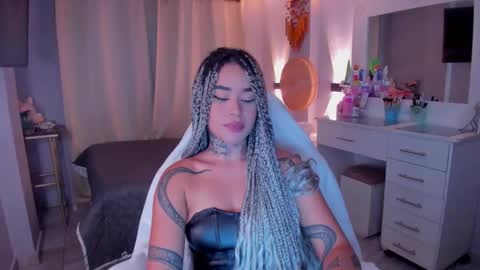 Vayolett Bass online show from February 2026 09:19:02 AM