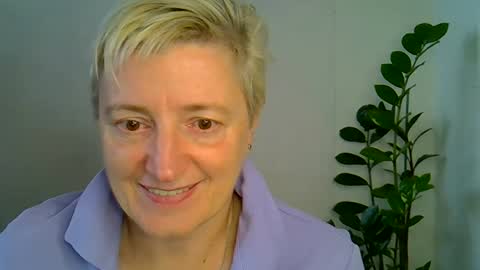 vea_motty online show from October 2025 08:59:01 AM