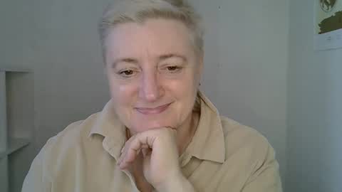 vea_motty online show from February 2026 11:40:01 AM