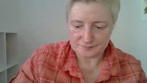 vea_motty online show from March 2026 01:05:02 PM