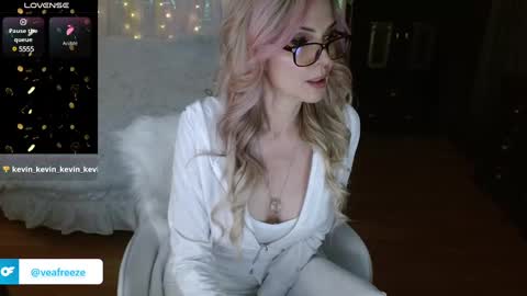 veafreeze online show from February 2025 06:00:01 AM