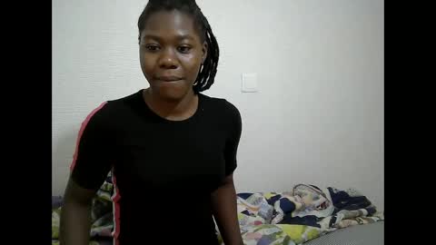 Snapshot of vee_gee chatting on May 2026 07:26:01 AM leeser online show from May 2026 07:26:01 AM