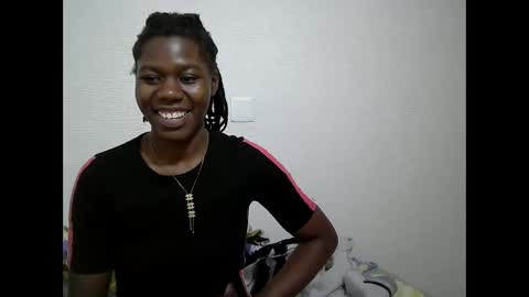 Snapshot of vee_gee chatting on May 2026 09:49:01 AM leeser online show from May 2026 09:49:01 AM