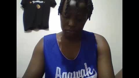 Snapshot of vee_tommy chatting on May 2026 03:01:02 AM Vee tommy online show from May 2026 03:01:02 AM