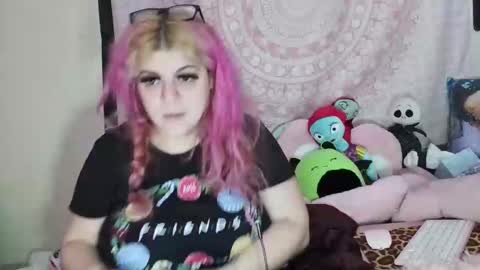 Veronica Lehane online show from December 2024 10:01:01 AM