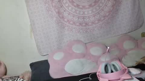 Veronica Lehane online show from October 2025 07:20:01 PM