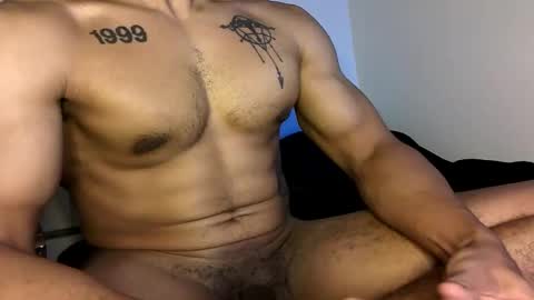 Vegas Love online show from November 2025 10:04:01 AM