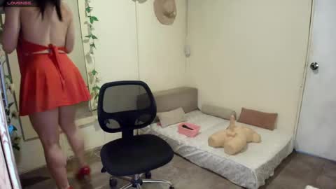 veka_lourens online show from August 2026 05:11:02 PM