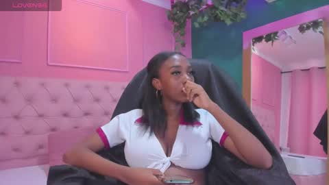 Snapshot of velez_isa chatting on February 2026 01:12:02 PM velez_isa online show from February 2026 01:12:02 PM