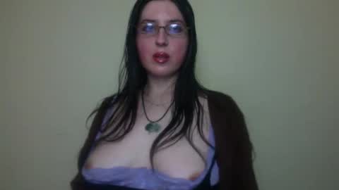 velira_ online show from December 2025 06:41:02 AM