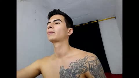 velk_hot1 online show from January 2025 01:42:01 AM