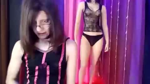 Snapshot of vell_sye chatting on November 2025 06:24:02 PM Vell Sye online show from November 2025 06:24:02 PM