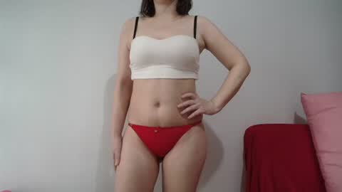 Snapshot of vellarin chatting on July 2026 04:12:01 AM Vellarin online show from July 2026 04:12:01 AM