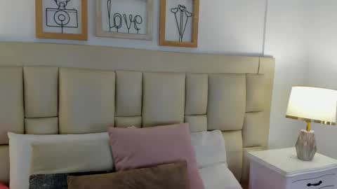 Velora online show from October 2025 03:40:02 AM