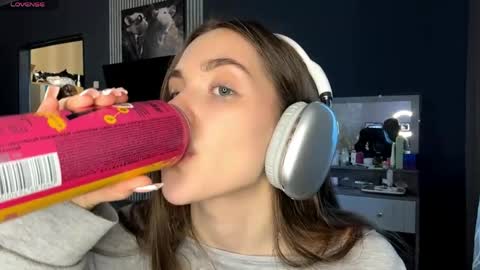 Nia online show from March 2026 03:13:02 PM