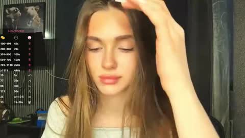 Nia online show from April 2026 05:17:01 PM