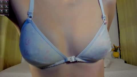 Snapshot of velvet_00 chatting on February 2026 08:08:02 AM velvet_00 online show from February 2026 08:08:02 AM