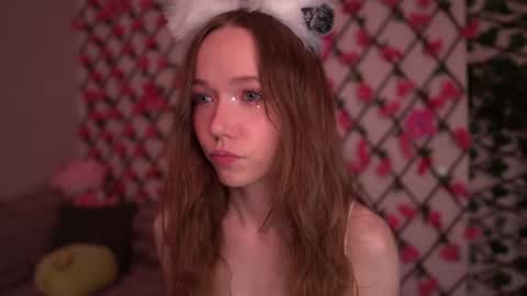 Polly online show from October 2025 06:13:02 PM