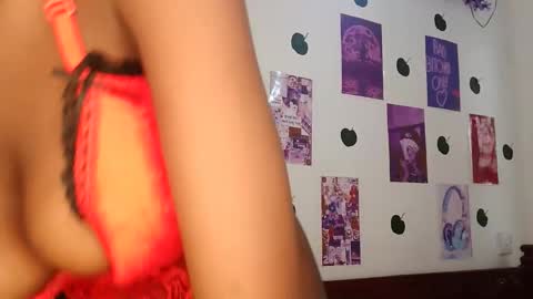 Snapshot of velvetdesiree chatting on June 2026 04:36:02 AM velvetdesiree online show from June 2026 04:36:02 AM