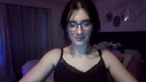 Snapshot of velvetkitten19 chatting on March 2026 11:22:02 PM Kitty online show from March 2026 11:22:02 PM