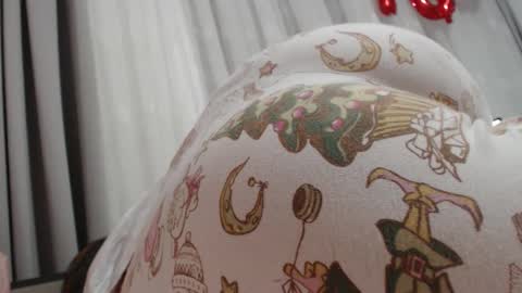 velvetmoon123 online show from February 2026 09:21:01 PM