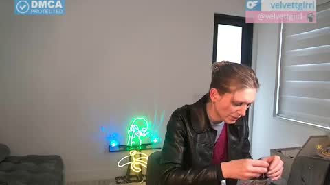 Snapshot of velvettgirl chatting on May 2026 02:55:02 PM VelvetTGirl online show from May 2026 02:55:02 PM
