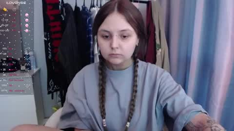 Snapshot of vendymories chatting on February 2026 11:06:02 AM eva 3 online show from February 2026 11:06:02 AM