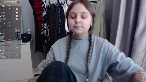 Snapshot of vendymories chatting on February 2026 04:08:01 PM eva 3 online show from February 2026 04:08:01 PM