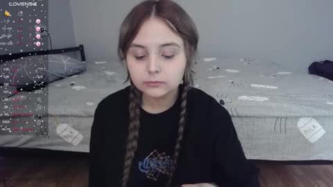 Snapshot of vendymories chatting on February 2026 08:28:01 PM eva 3 online show from February 2026 08:28:01 PM