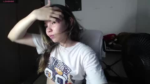 Venelope 3 online show from March 2025 10:54:01 PM