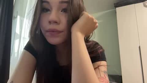 Snapshot of venessasatterwhite chatting on July 2026 02:34:01 PM Milla online show from July 2026 02:34:01 PM
