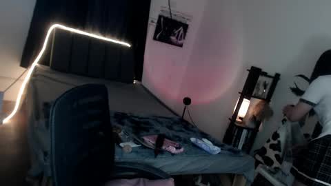 veniceseduction online show from April 2026 12:08:02 PM