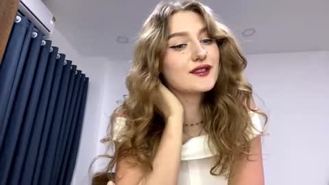 Snapshot of venniebonillas chatting on February 2026 10:58:02 AM Emily online show from February 2026 10:58:02 AM