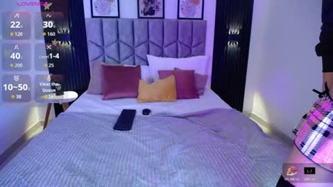 venus_999_ online show from July 2026 09:54:01 PM