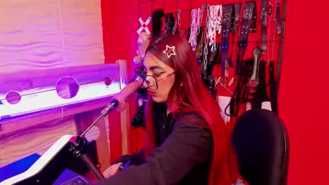 Snapshot of venus_bms_ chatting on February 2026 12:15:02 PM VENUS online show from February 2026 12:15:02 PM