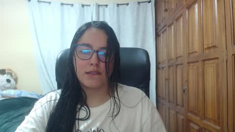 Venus online show from April 2026 01:43:02 AM