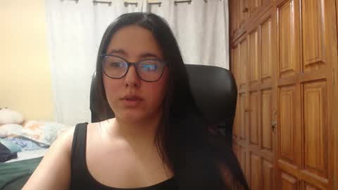 Snapshot of venus_cat_ chatting on April 2026 02:20:01 AM Venus online show from April 2026 02:20:01 AM