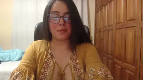 Snapshot of venus_cat_ chatting on June 2026 09:39:02 PM Venus online show from June 2026 09:39:02 PM