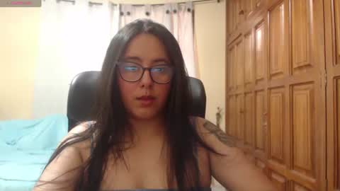 Snapshot of venus_cat_ chatting on June 2026 06:56:02 PM Venus online show from June 2026 06:56:02 PM