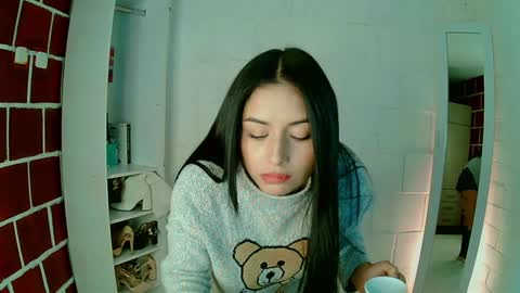 Snapshot of venus_megan chatting on January 2025 02:19:01 PM emily independent account  MY conextion 1100 GTM  to  17hr GTM online show from January 2025 02:19:01 PM