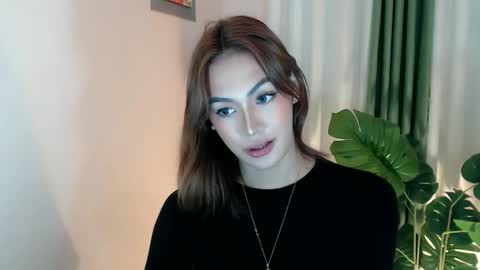 Venus Sunrise Bombshell online show from December 2025 07:11:02 PM