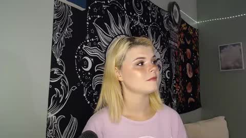 Miss Venus online show from September 2025 01:06:02 AM