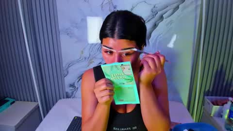 Snapshot of venusowen_ chatting on June 2026 02:34:01 PM Venusowen online show from June 2026 02:34:01 PM
