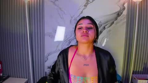 Snapshot of venusowen_ chatting on June 2026 02:31:01 PM Venusowen online show from June 2026 02:31:01 PM