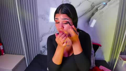 Snapshot of venusowen_ chatting on July 2026 01:27:01 PM Venusowen online show from July 2026 01:27:01 PM
