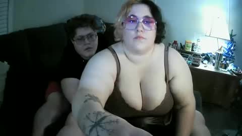 Snapshot of venusvixenkitten chatting on January 2025 02:42:01 AM Venus Vixen online show from January 2025 02:42:01 AM
