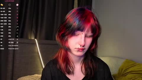 Erica online show from December 2025 08:16:02 PM