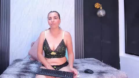 verabeautiful online show from January 2026 07:37:02 PM