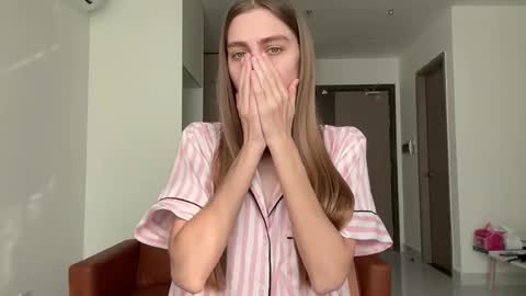 verablanc online show from April 2026 12:19:02 AM